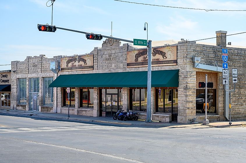 Street view in Ozona, Texas