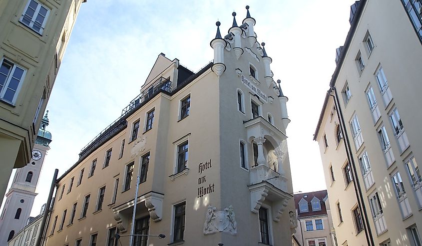 Bavarian Hotel am Markt, located at Viktualienmarkt.