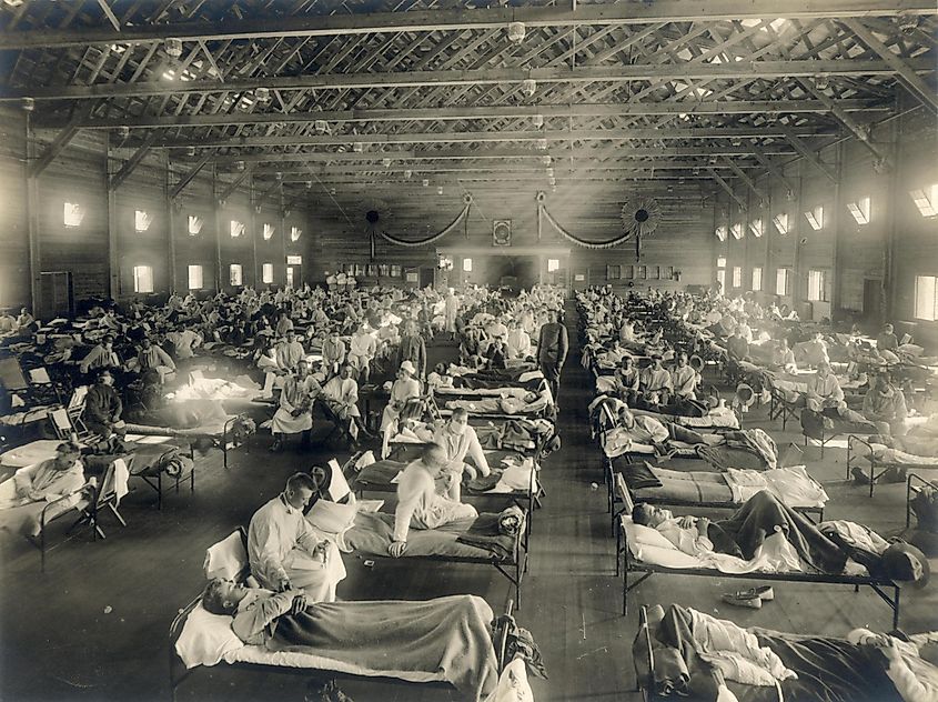 Emergency hospital during influenza epidemic, Camp Funston, Kansas