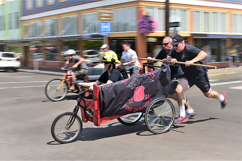 A race during the Homer Davenport Days.