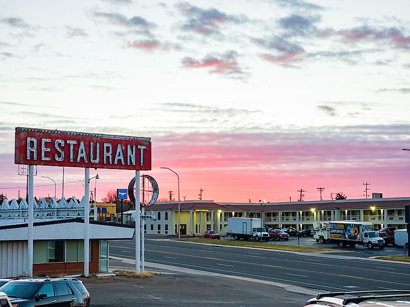 Sunset cityscape of Santa Rosa, New Mexico, via Kit Leong / Shutterstock.com