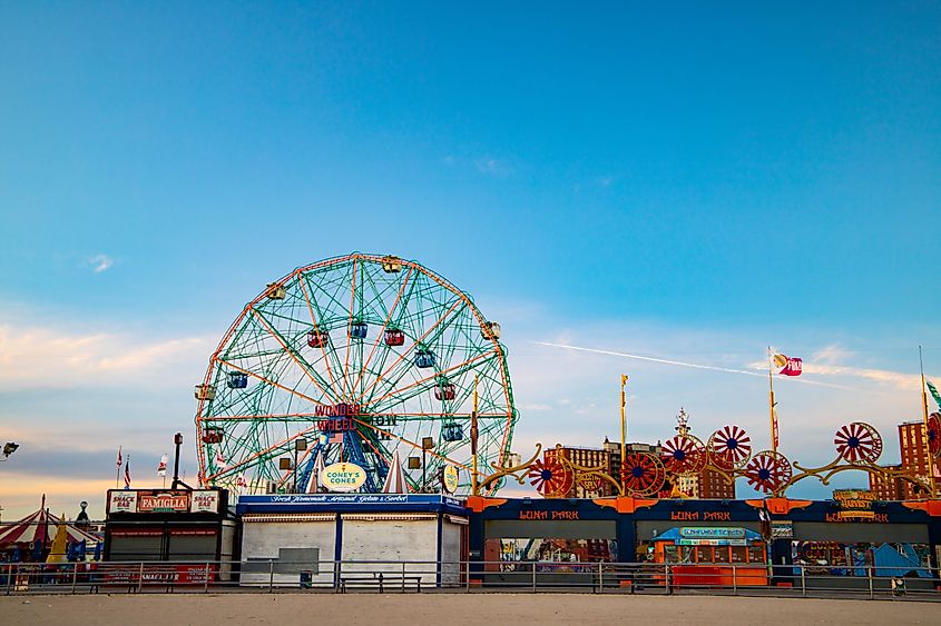 The famous Wonder Wheel in Coney Island. Editorial credit: MarinaMonroe / Shutterstock.com