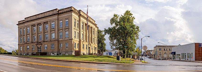 The Historic Butler County Courthouse in Poplar Bluff, Missouri. Editorial credit: Roberto Galan / Shutterstock.com