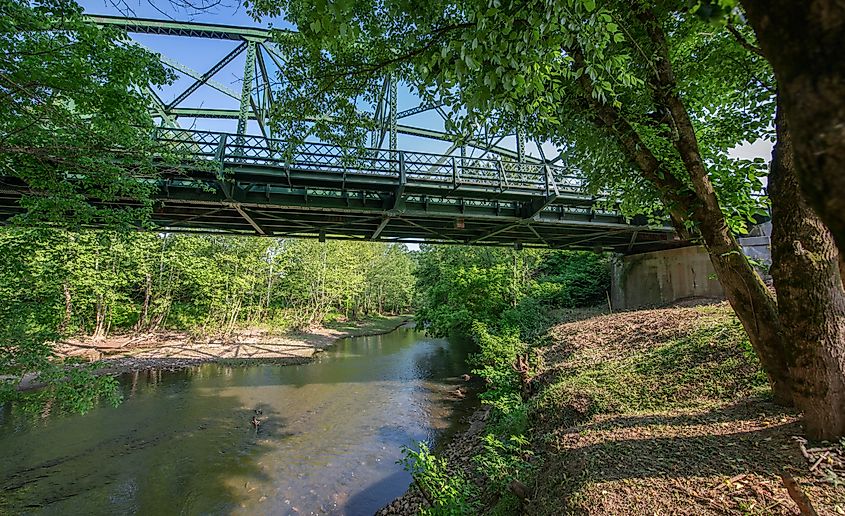 Glenville Truss Bridge over the Little Kanawha River, WV. Credit: U.S. Department of Agriculture, Public domain, via Wikimedia Commons