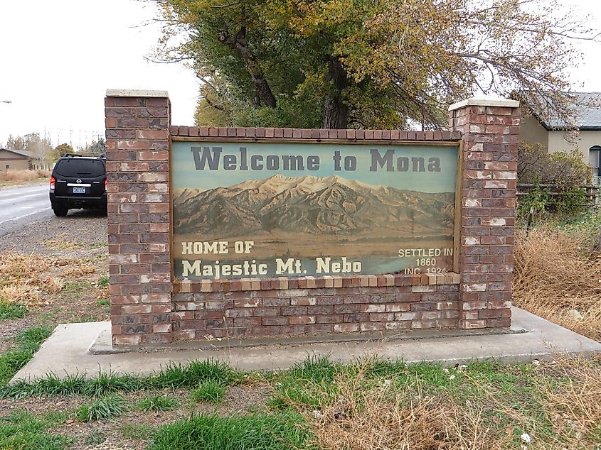 Welcome to Mona, Utah, sign.