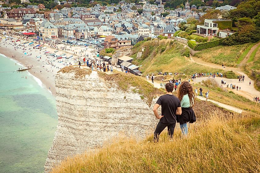 Sea cliffs of Etretat