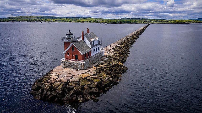 Rockland Harbor Breakwater Lighthouse, Rockland, Maine, USA.