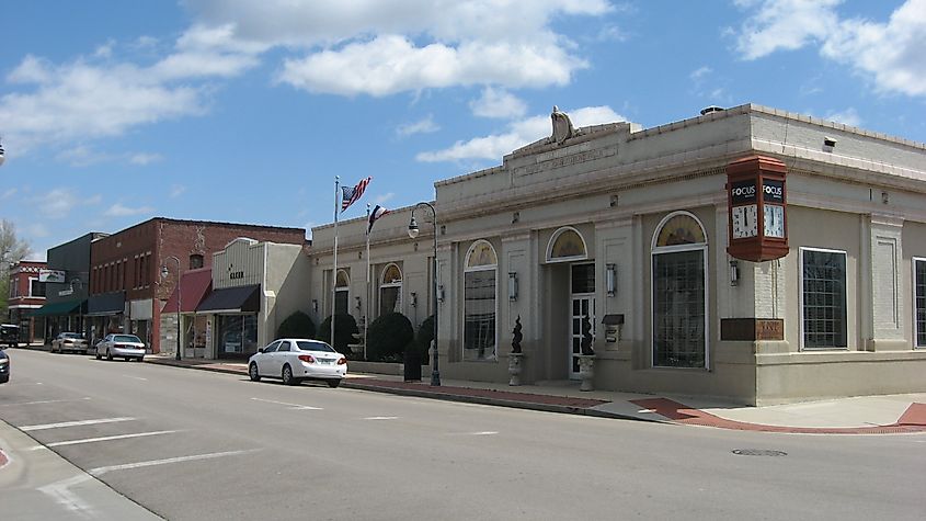 Caruthersville, Missouri. Ward Avenue downtown. Nyttend - Own work