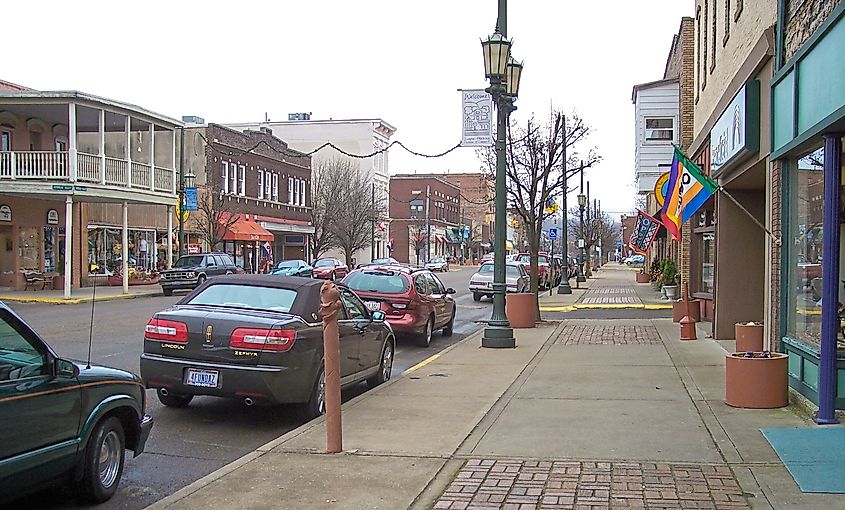 West Main Street in downtown Logan, Ohio