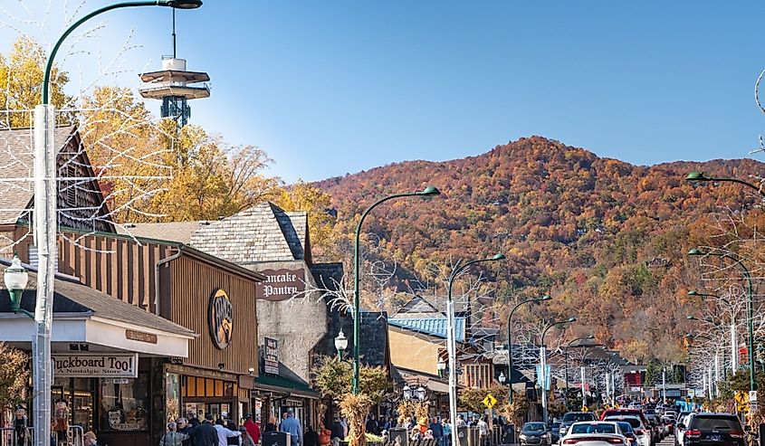 Street view of popular tourist city of Gatlinburg, Tennesse