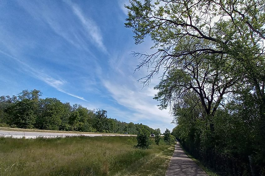 Illinois Prairie Path and IL 56 in Warrenville, Illinois