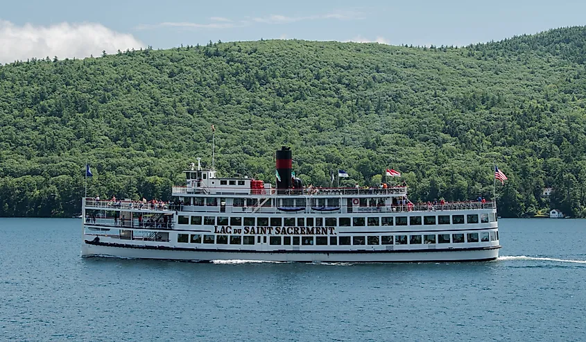 Passenger steamboat carrying tourists on a cruise to see the sights of the Lake George