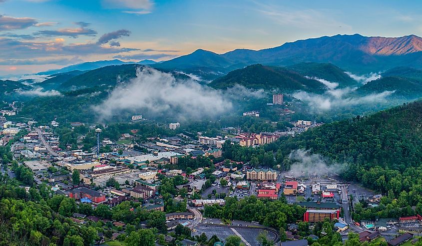 Gatlinburg, Tennessee, US downtown skyline.