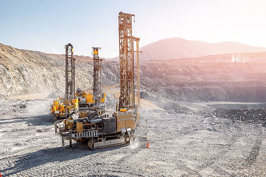 Open pit mine gold ore industry