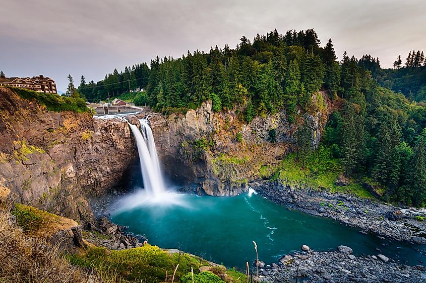 Landscape of Snoqualmie Falls in Washington State, USA