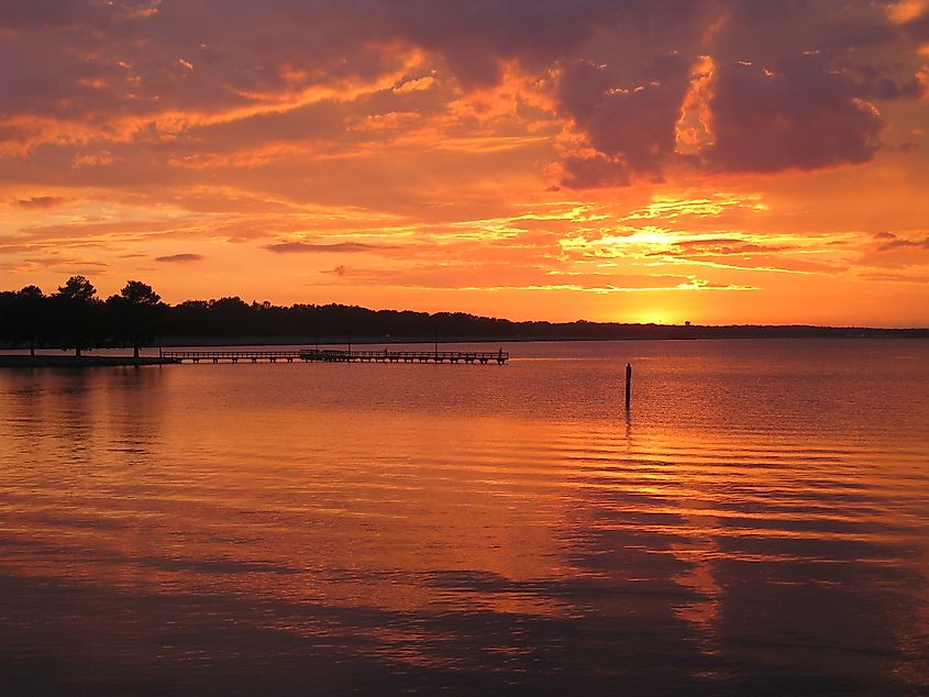Sunset over the Ross Barnett Reservoir viewed from Brandon, Mississippi