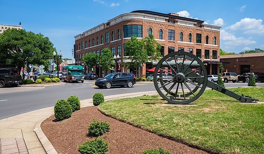 Memorial to the confederate solders of the American Civil War along Main Street in Franklin, Tennessee.