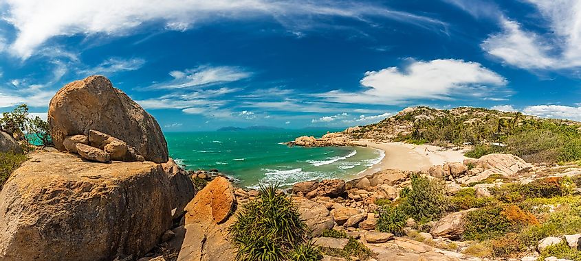 Horseshoe Bay at Bowen - iconic beach with granite climbing rocks, north Queensland, Australia