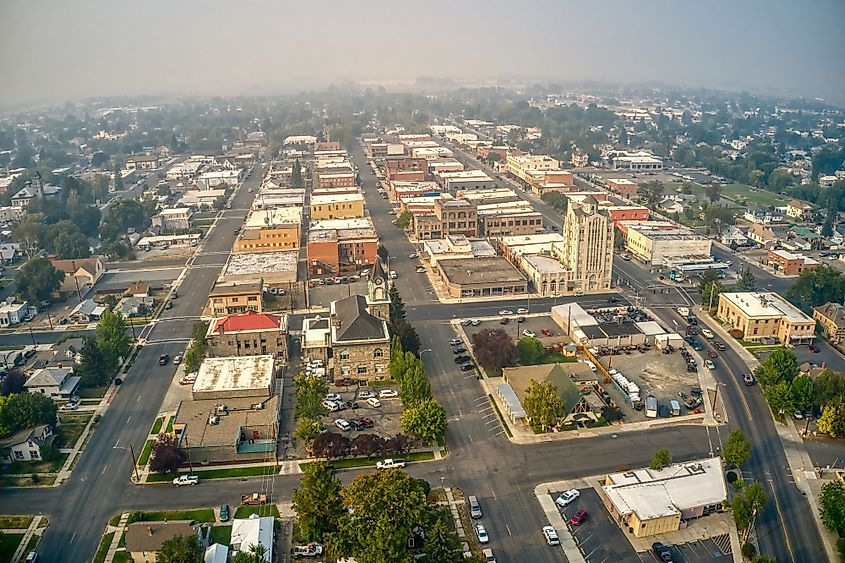 Aerial view of Baker City, Oregon on a hazy day