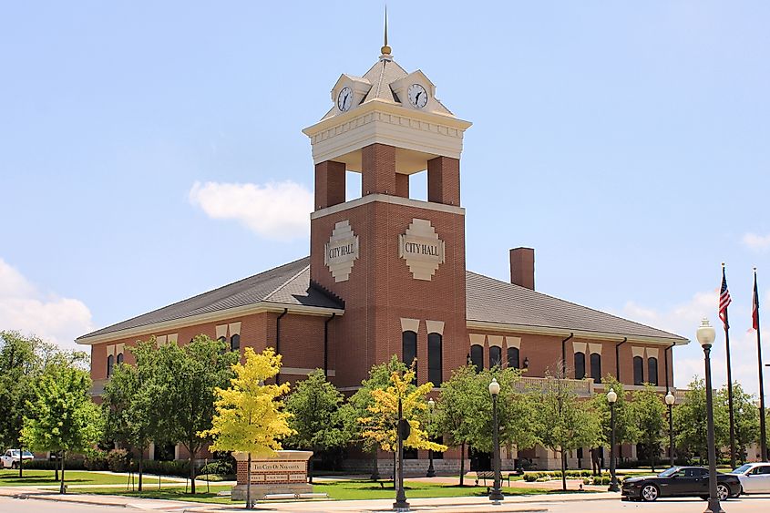 View of the city hall building in Navasota, Texas.