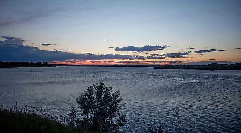 Fort Peck Lake Beach side