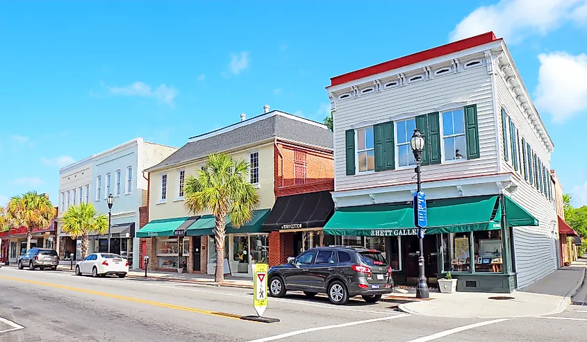 Businesses on Bay Street in Beaufort, South Carolina
