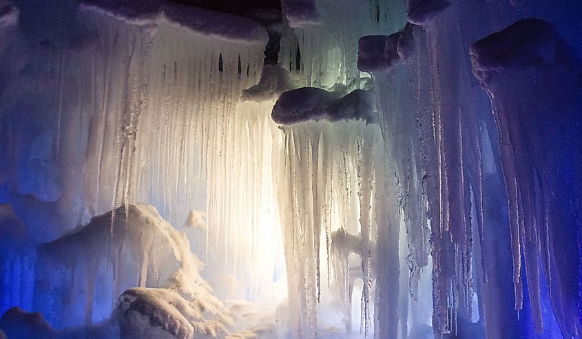 Stunning Ice Castles in Midway, Utah