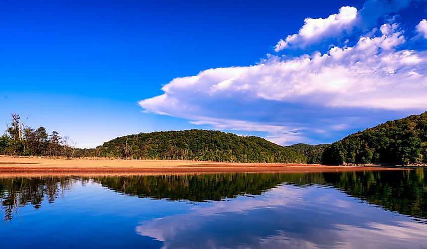 View of Norris Lake, created by the Norris Dam at the Cove Creek Site