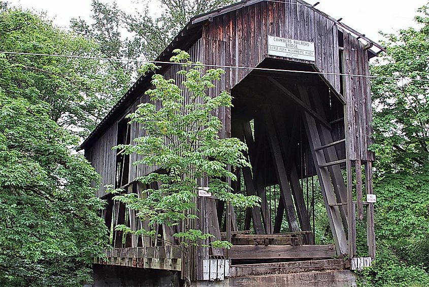 Chambers Covered Bridge. In Wikipedia. https://en.wikipedia.org/wiki/Chambers_Covered_Bridge https://commons.wikimedia.org/w/index.php?curid=9641294