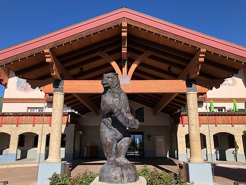 Front view entrance and bear sculpture of Zermatt Utah Resort and Spa