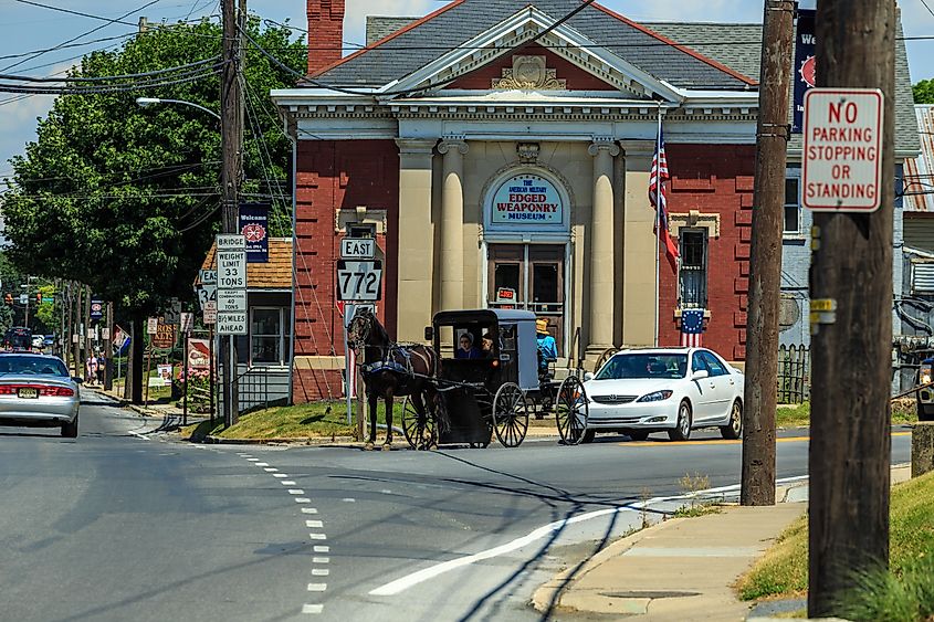 An Amish buggy in front of a museum in Intercourse, Pennsylvania
