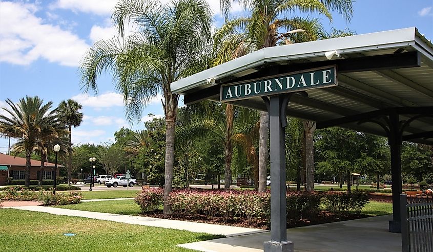 Train platform in Auburndale.