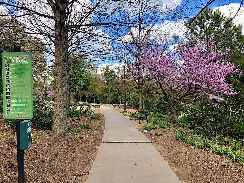 A path through Cabbagetown, Atlanta.