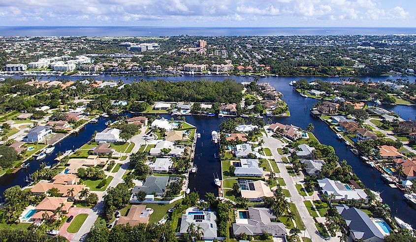 Aerial view of real estate in Palm Beach Gardens, Florida