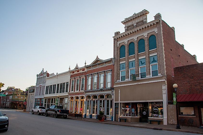 New Harmony, Indiana: Commercial Area in the town