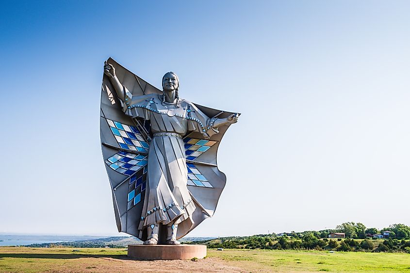 Dignity of Earth and Sky, by Dale Claude Lamphere overlooks Missouri River in South Dakota