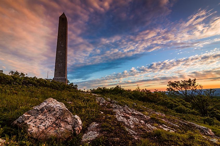 Monument set along rocks at the top of New Jersey, High Point State Park