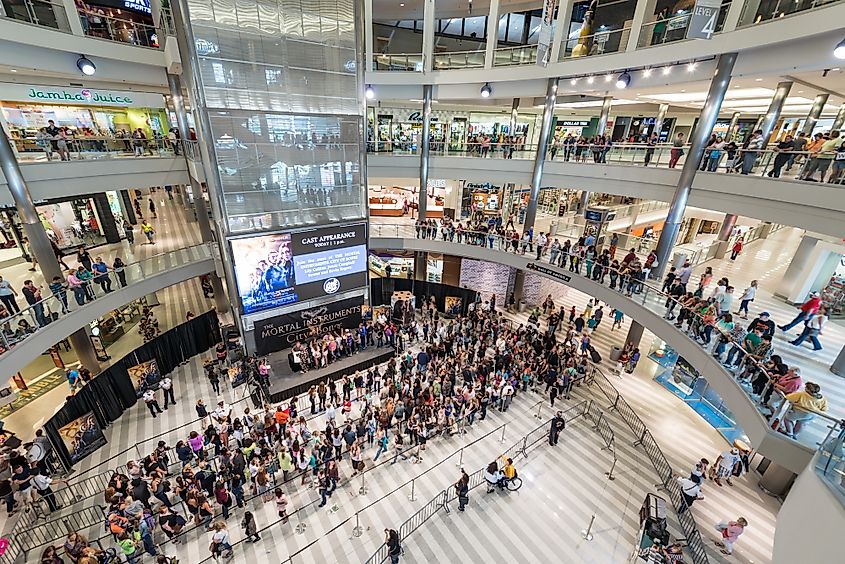 The largest mall in America: 20 biggest shopping centres in the