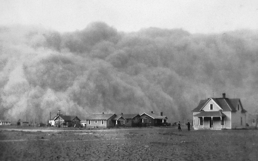 Black Sunday dust storm approaches Stratford, Texas, on April 14th, 1935.