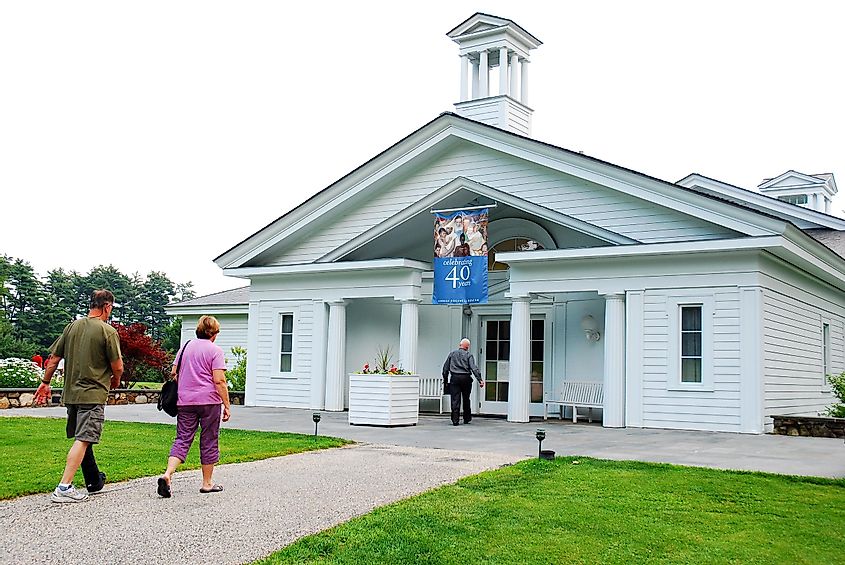 Patrons make their way to the entrance of the Norman Rockwell Museum in Stockbridge, Massachusetts, via James Kirkikis / Shutterstock.com