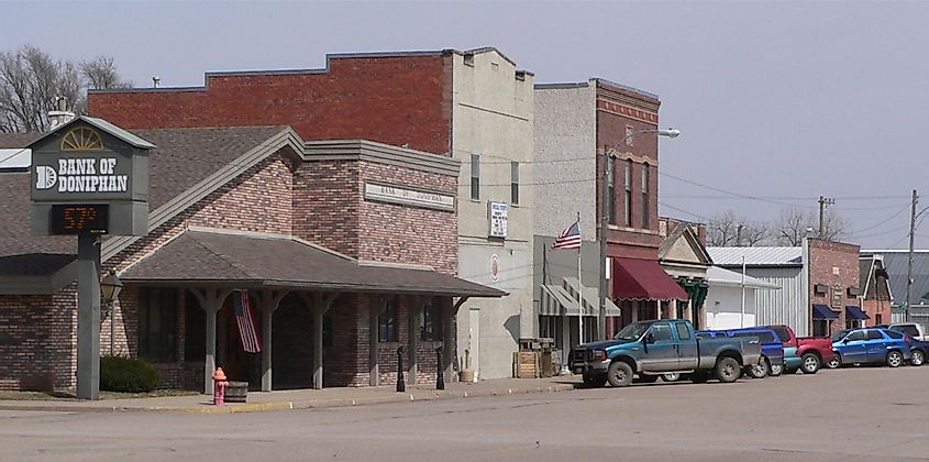 Downtown Doniphan: West Plum Street, seen from the southwest, via Wikipedia