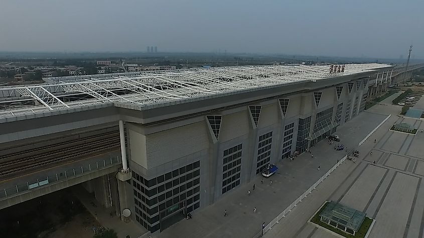 Weinan North Railway Station, part of the Grand Bridge