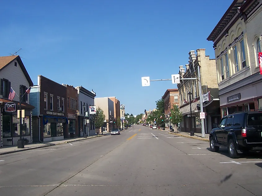 Street view of Downtown Plymouth, Wisconsin.