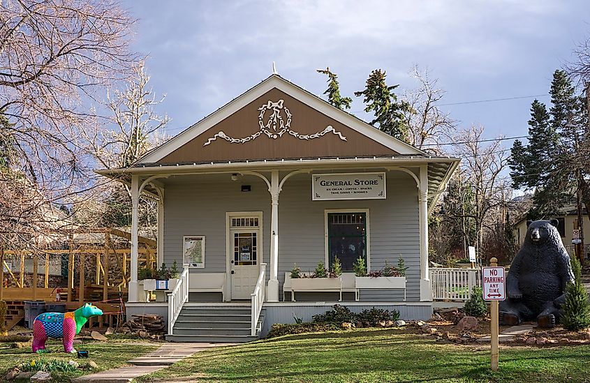 Chautauqua General Store in Boulder, Colorado (Credit: Jeff de La Beaujardiere via Flickr)
