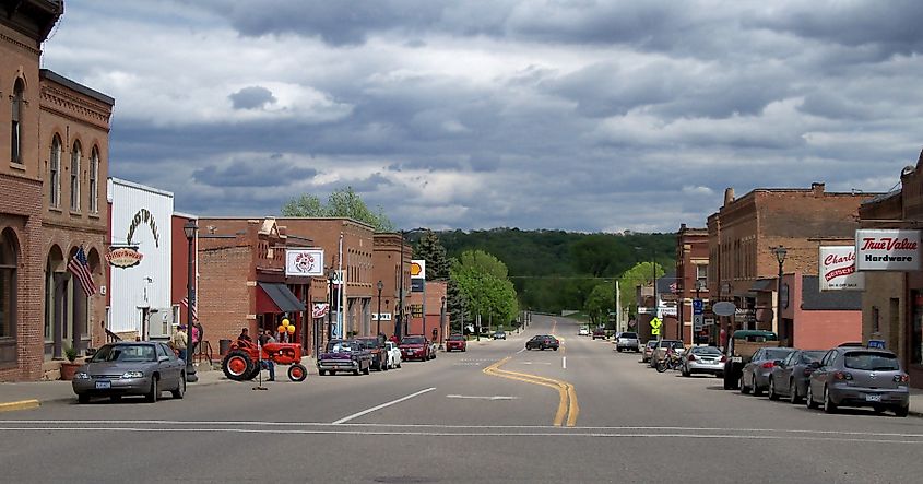 Downtown Henderson, Minnesota. Image credit: Jon Platek via Wikimedia Commons.