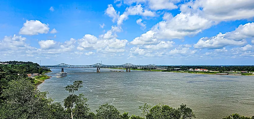 Riverwalk along Mississippi River in downtown Natchez on a sunny summer day