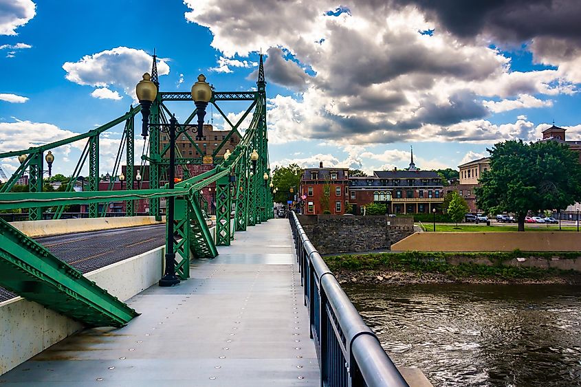 Northampton Street Bridge over the Delaware River in Easton, Pennsylvania.