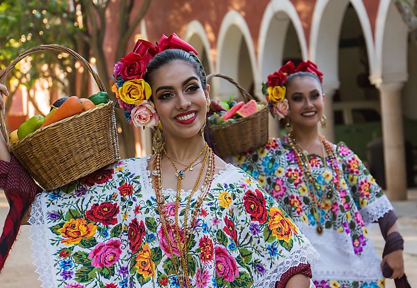 Merida dancers