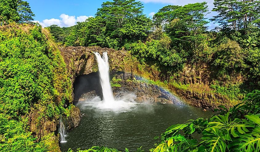Rainbow Falls in Hawaii's Hilo