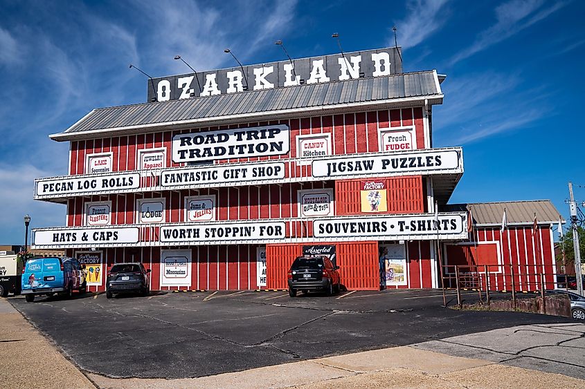 Camdenton, Missouri: Exterior of the famous Ozarkland gift shop, selling Lake of the Ozarks souvenirs and candy for road trippers on vacation.